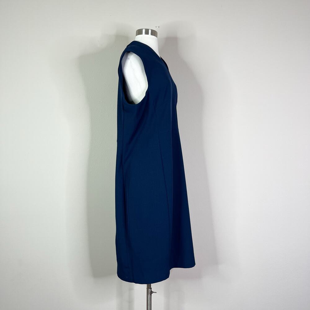 NEW MM LaFleur | Aditi Blue Tailored V Neck Sheath Workwear Minimalist Dress 16 - Picture 4 of 9